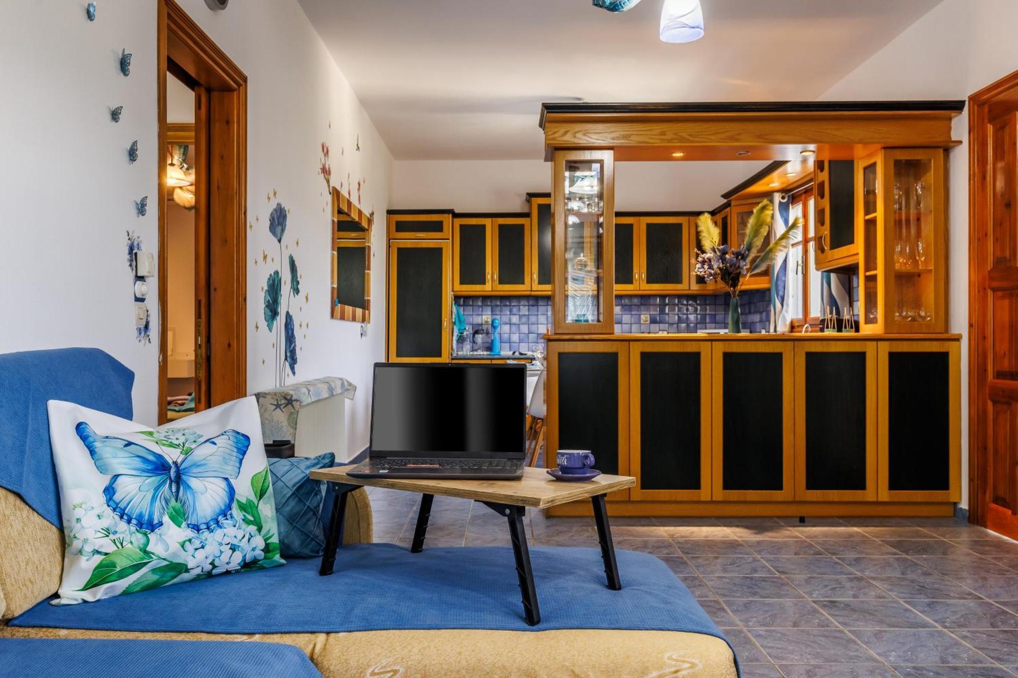 Blue Butterfly Apartment Skopelos Town Exterior photo